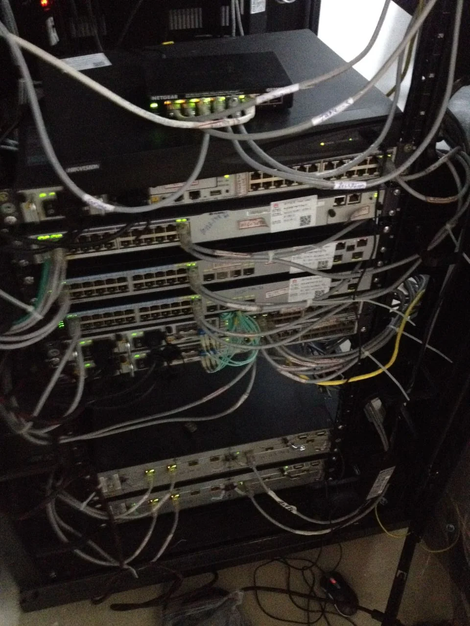 Network switches and server rack